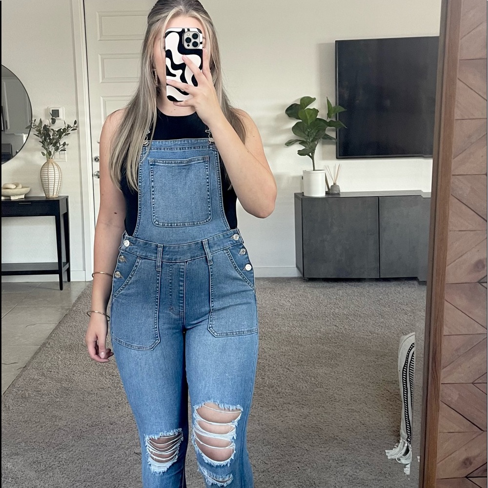Guess Denim overalls 
size:26